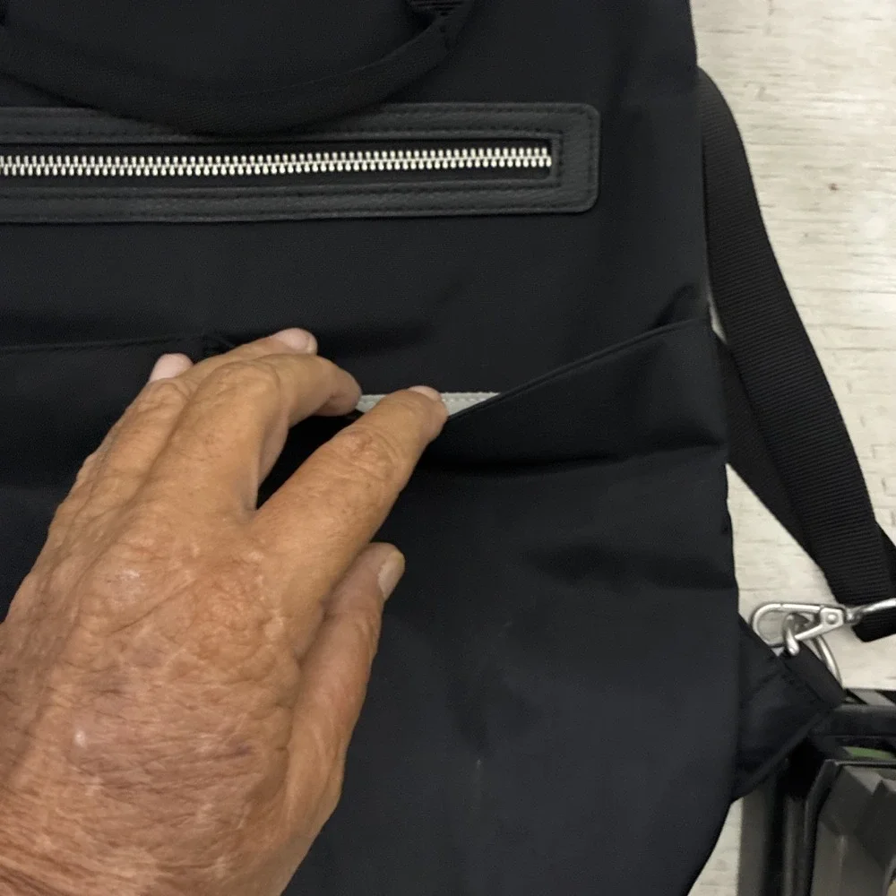 baggallini backpack black 14x13 Canvas Zippers